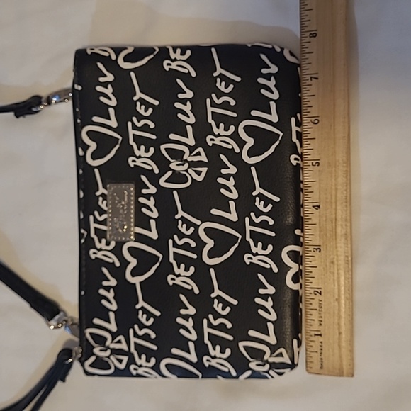 Betsey Johnson Luv Betsy Crossbody - Picture 4 of 11